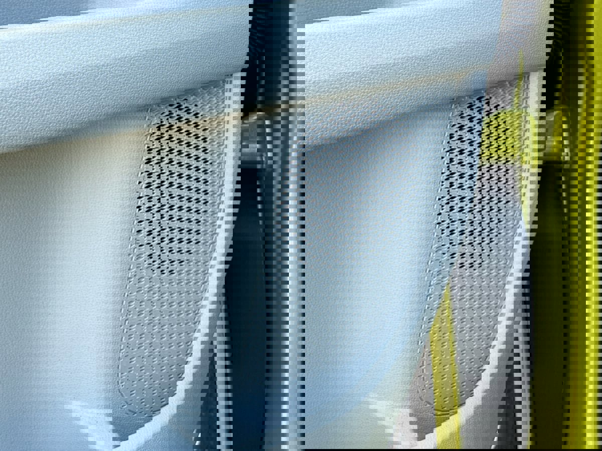 Used 2025 Volkswagen ID. Buzz 1st Edition image 19