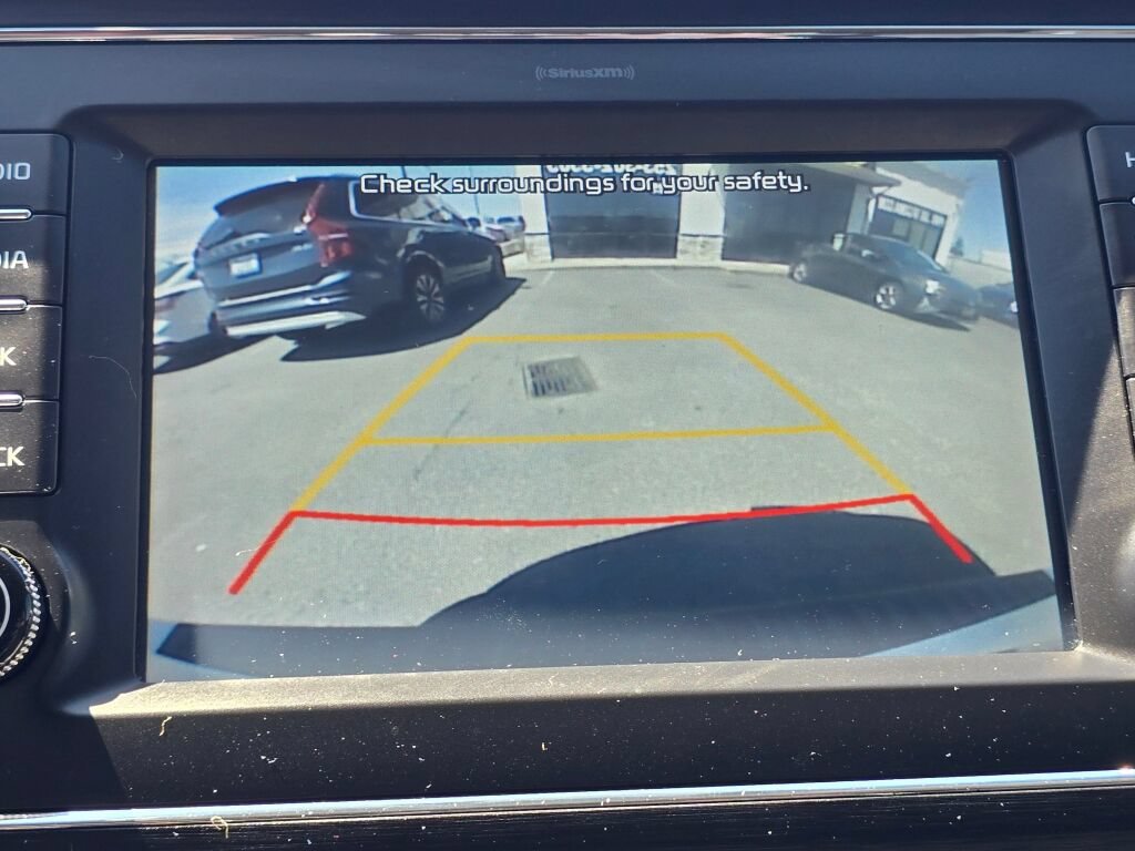 Used 2020 Kia Sedona EX FWD image 31