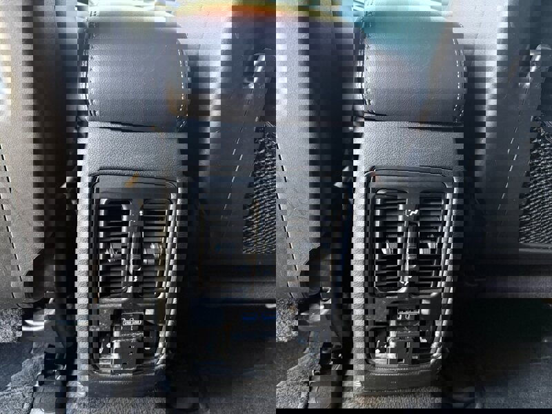 Used 2015 Jeep Grand Cherokee Limited image 26