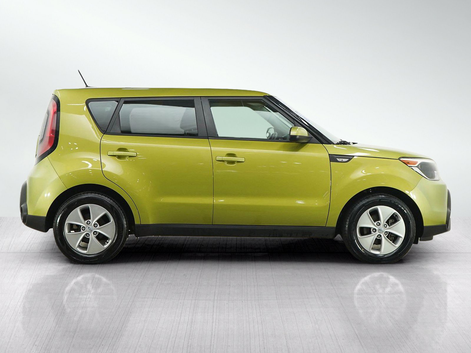 Used 2014 Kia Soul FWD image 6