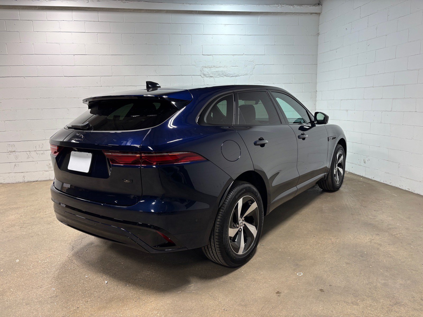 Used 2026 Jaguar F-PACE R-Dynamic S AWD/4WD image 6