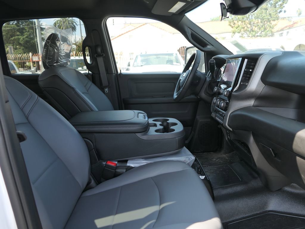 New 2026 RAM 3500 Tradesman w/ Chrome Appearance Group image 24