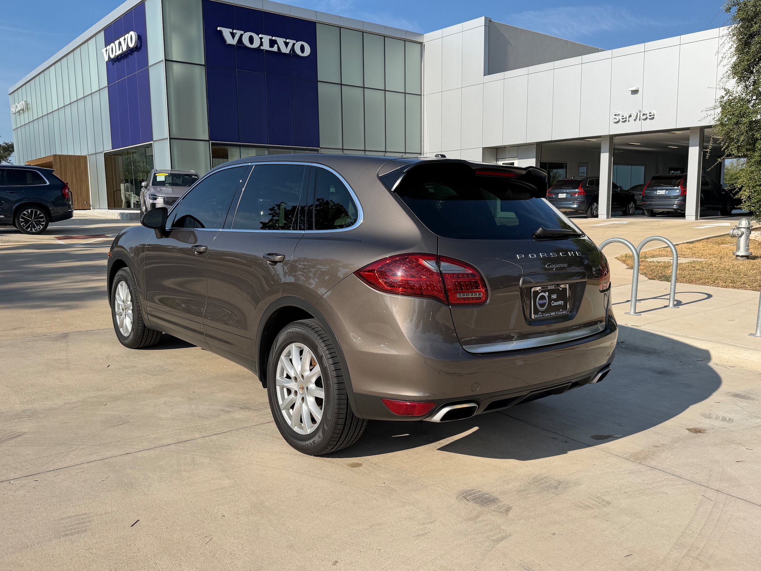 Used 2012 Porsche Cayenne AWD/4WD image 4