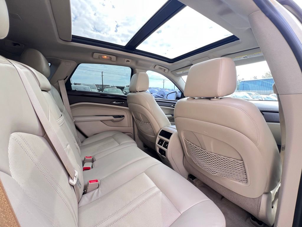Used 2014 Cadillac SRX Luxury image 14