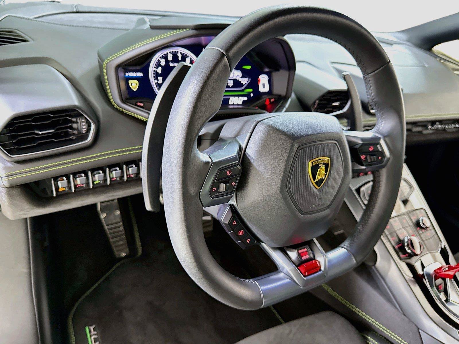 Used 2017 Lamborghini Huracan LP 580-2 RWD image 20