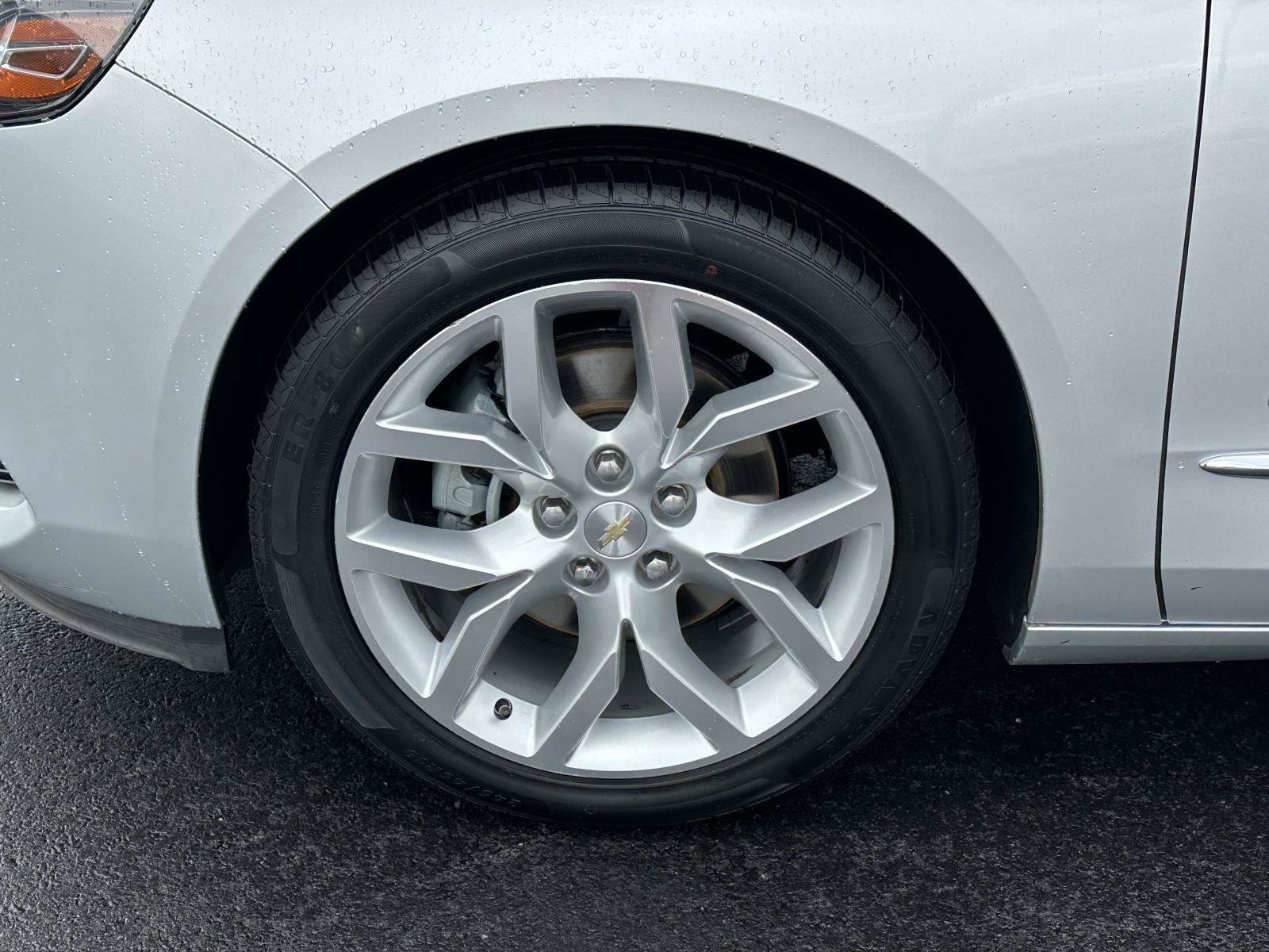 Used 2016 Chevrolet Impala LTZ FWD image 27