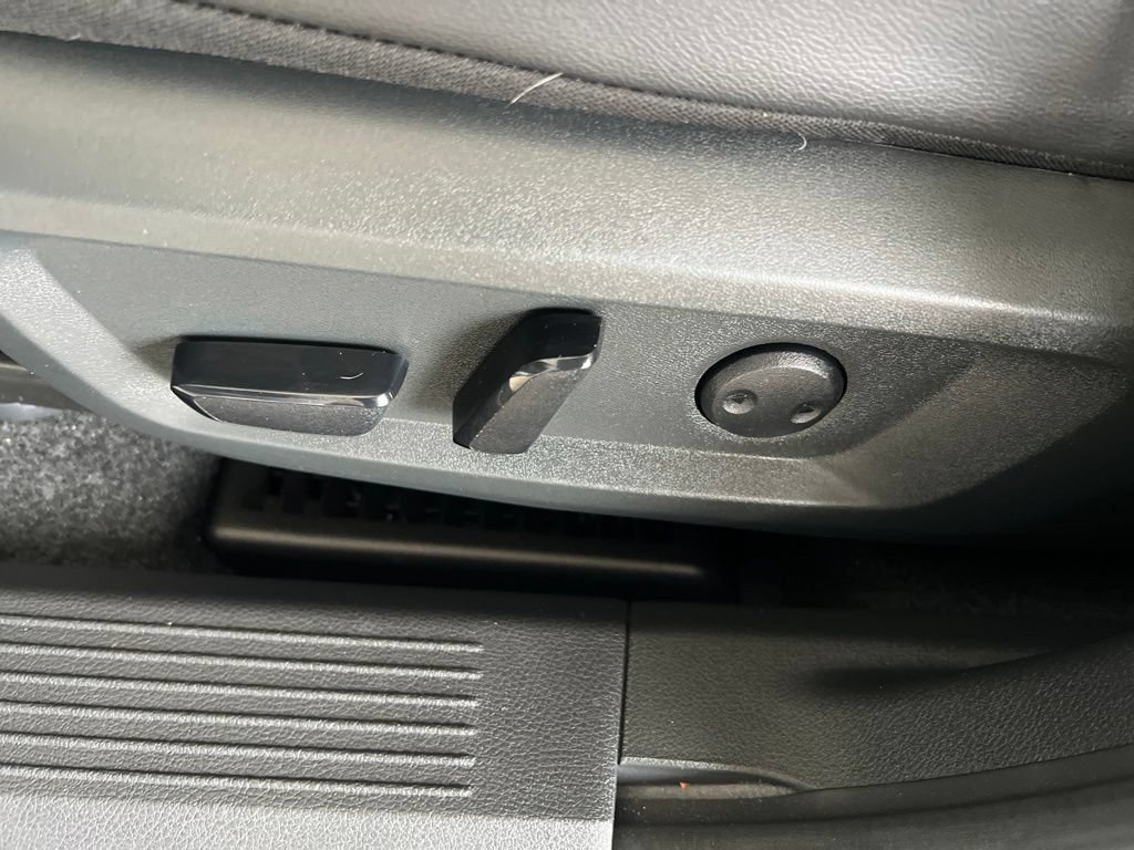 Certified 2023 Nissan Rogue SL AWD/4WD image 50