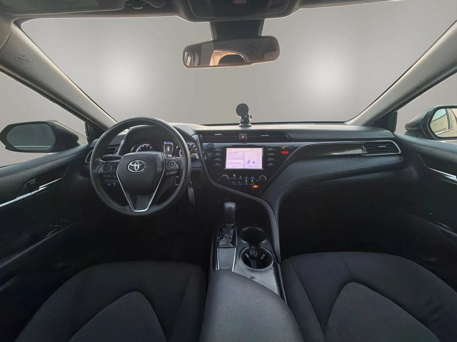 Used 2019 Toyota Camry LE FWD image 16