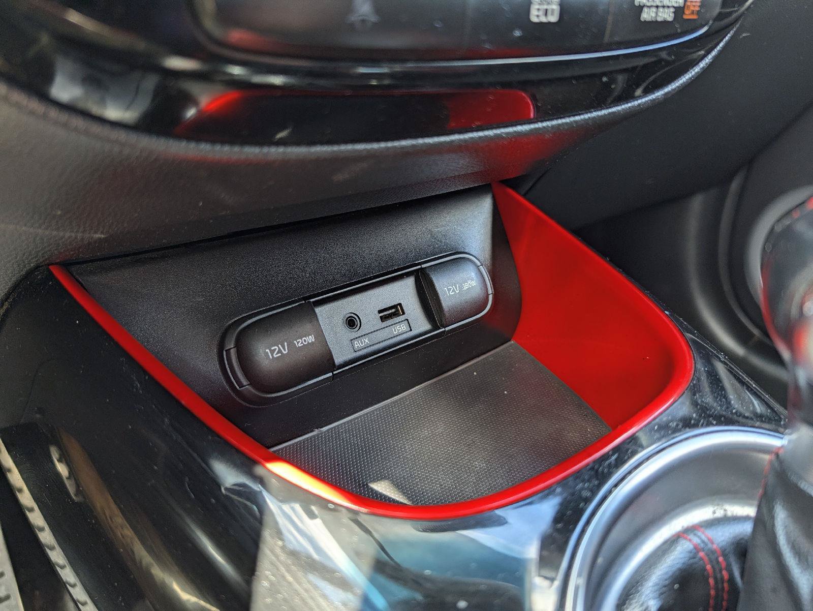 Used 2014 Kia Soul + FWD image 30