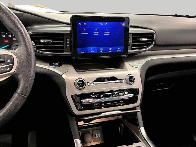 Used 2023 Ford Explorer XLT w/ Equipment Group 202A AWD/4WD image 6