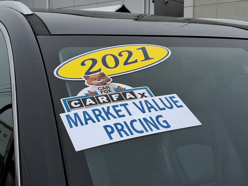 Used 2021 Buick Enclave Premium w/ Sun and Sites Package image 9