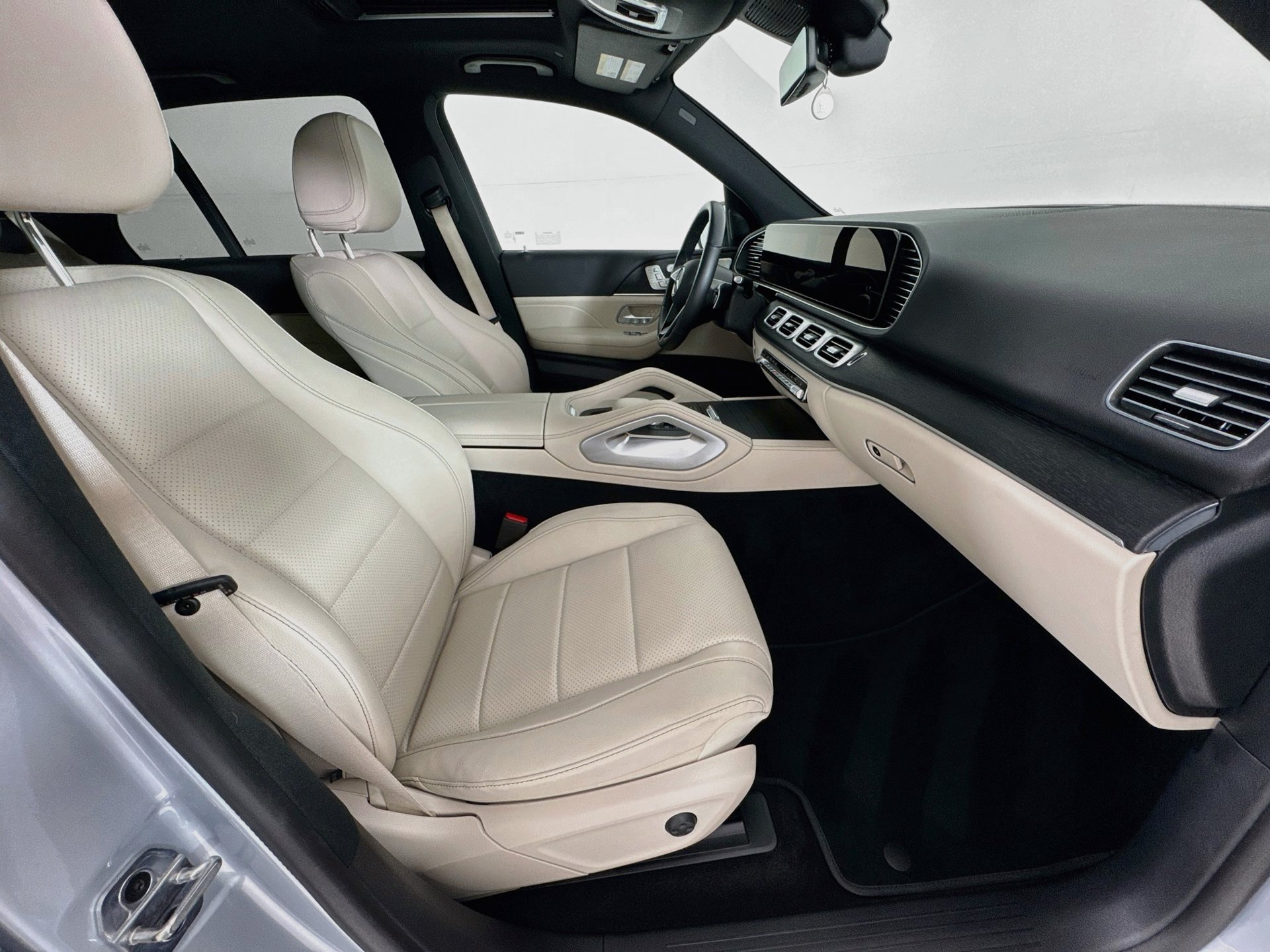 Used 2026 Mercedes-Benz GLE 350 4MATIC image 31