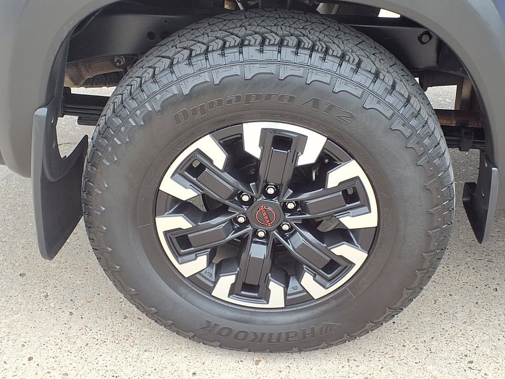 Used 2022 Nissan Frontier Pro-X RWD image 10