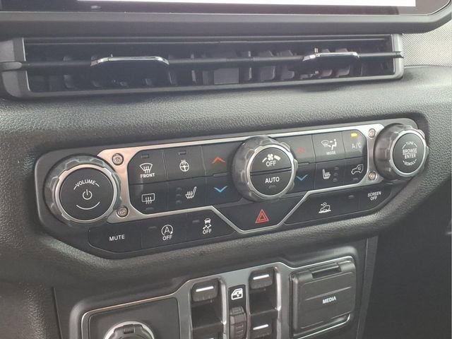 Used 2024 Jeep Gladiator Sport image 10