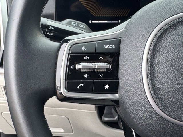 Used 2025 Kia Sorento S image 29