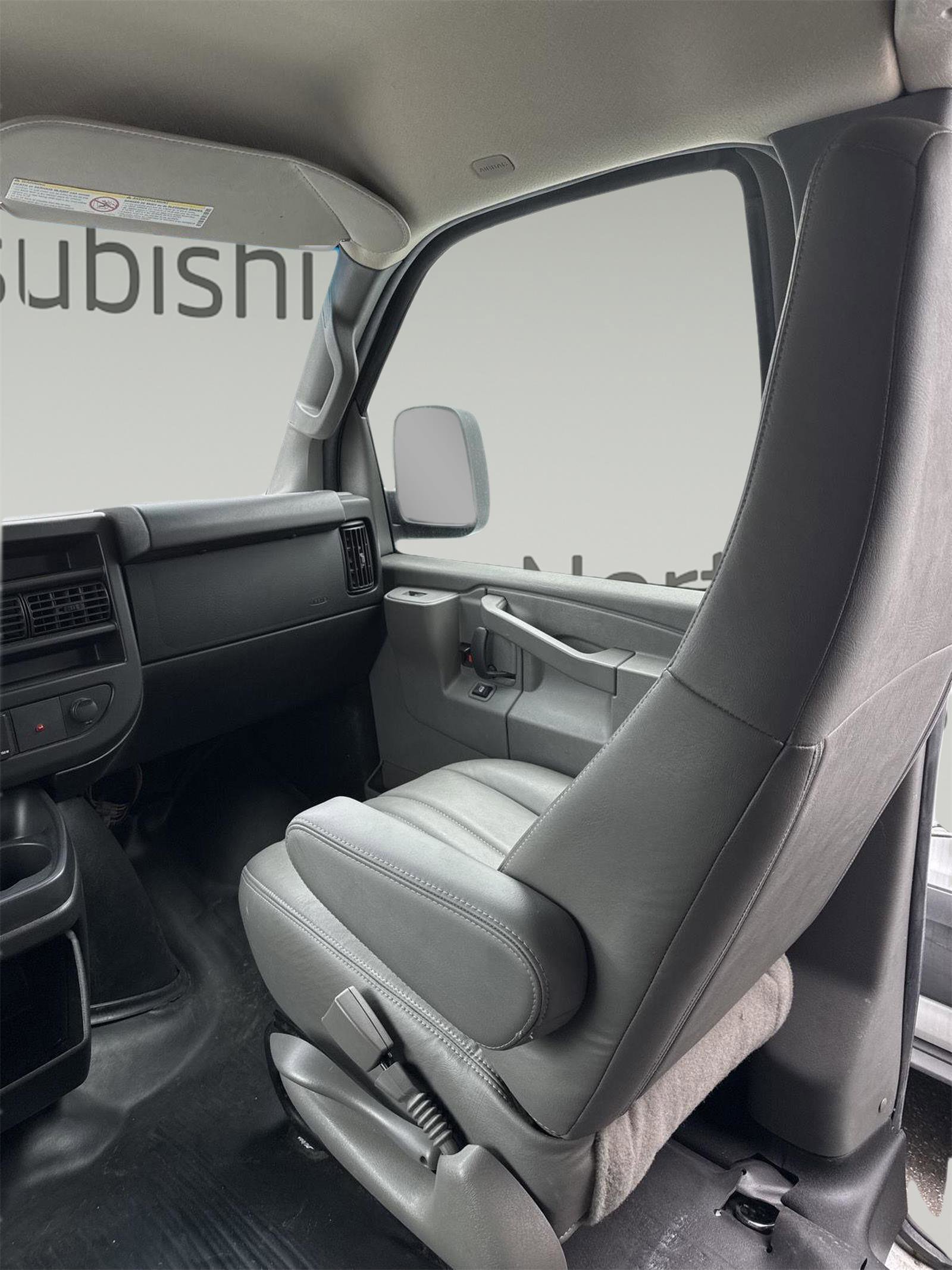 Used 2018 Chevrolet Express 2500 image 11