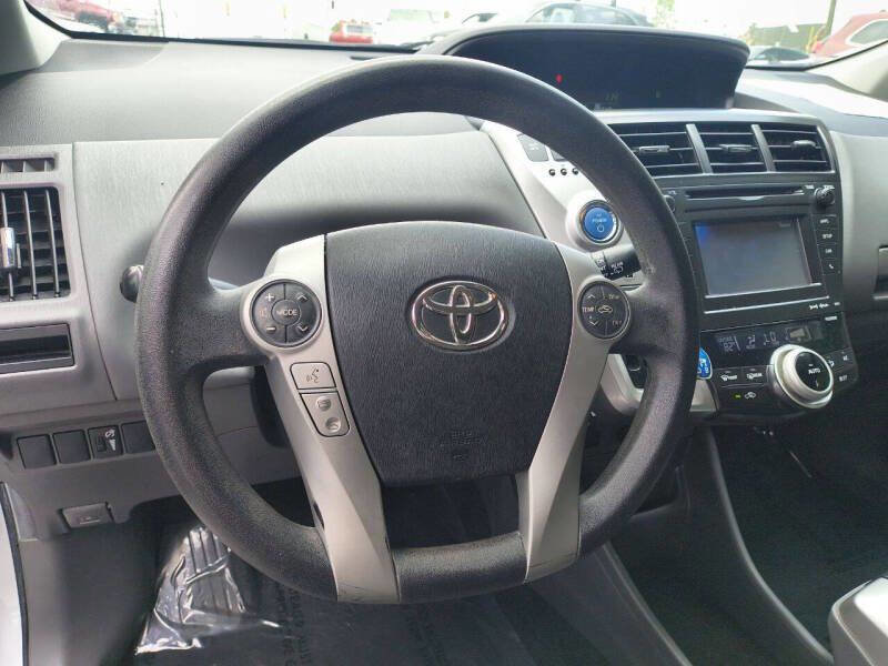 Used 2013 Toyota Prius V Three FWD image 16
