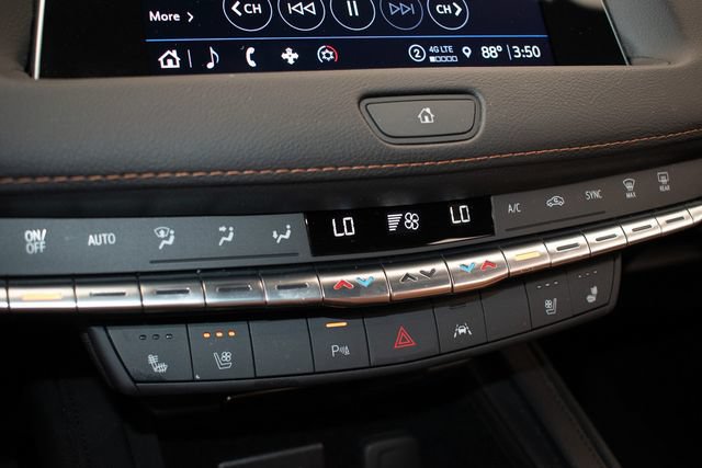 Used 2023 Cadillac XT4 Premium Luxury AWD/4WD image 31