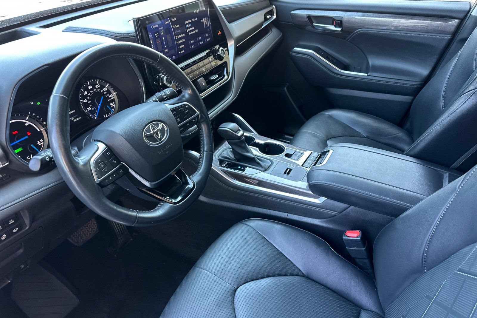 Used 2021 Toyota Highlander Platinum AWD/4WD image 10