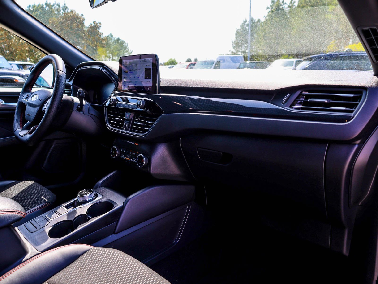 Used 2025 Ford Escape ST-Line image 15