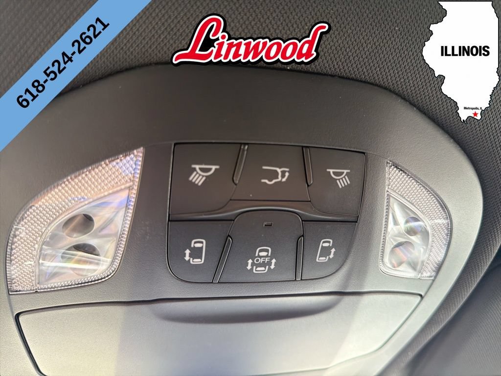New 2026 Chrysler Pacifica Select FWD image 30