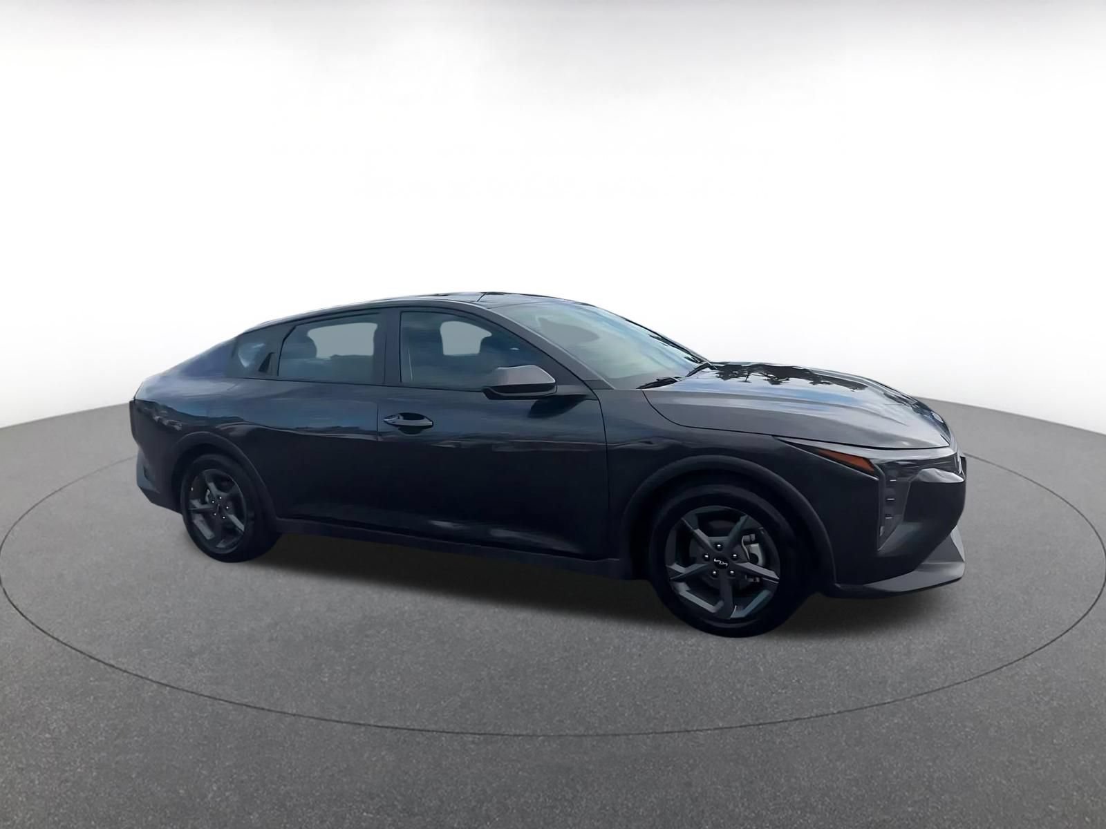 Used 2026 Kia K4 FWD image 2