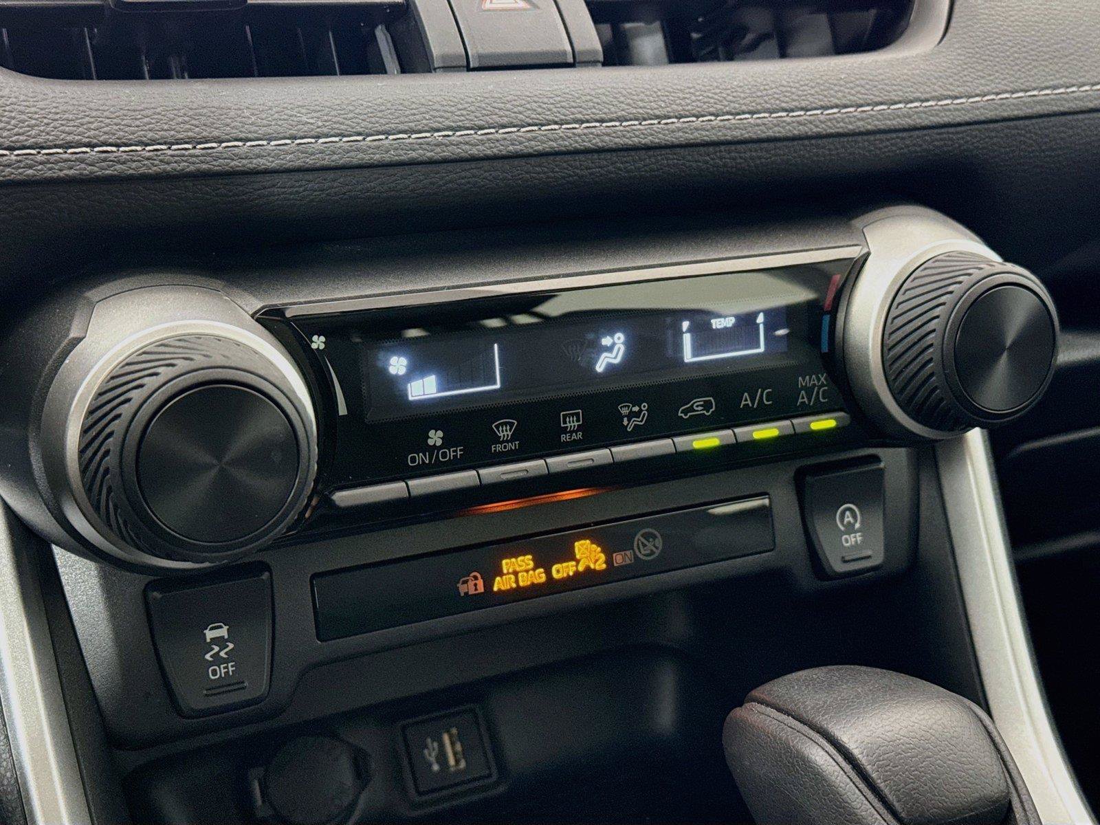 Certified 2025 Toyota RAV4 LE FWD image 22