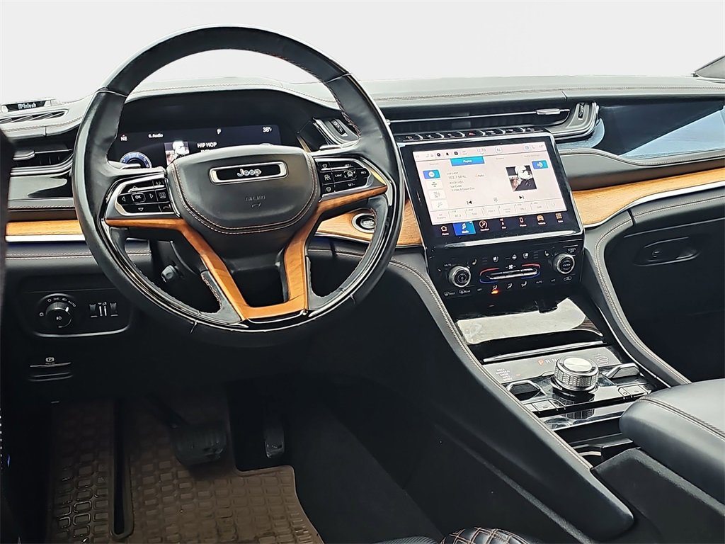 Used 2023 Jeep Grand Cherokee Summit image 19