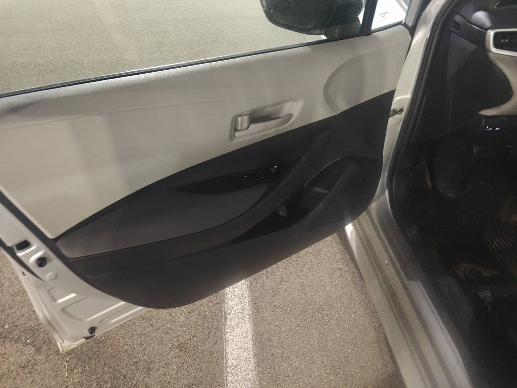 Used 2024 Toyota Corolla LE image 5