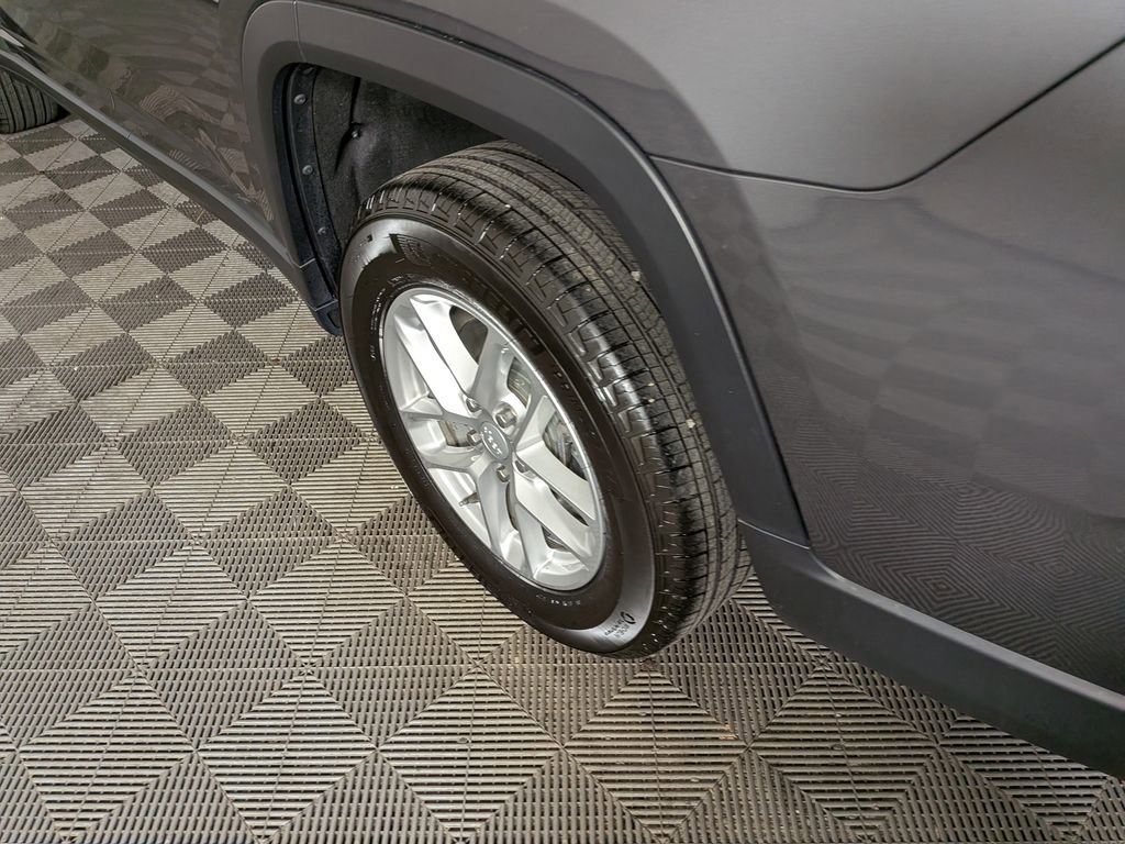 Used 2021 Jeep Grand Cherokee L Laredo w/ Luxury Tech Group I image 15