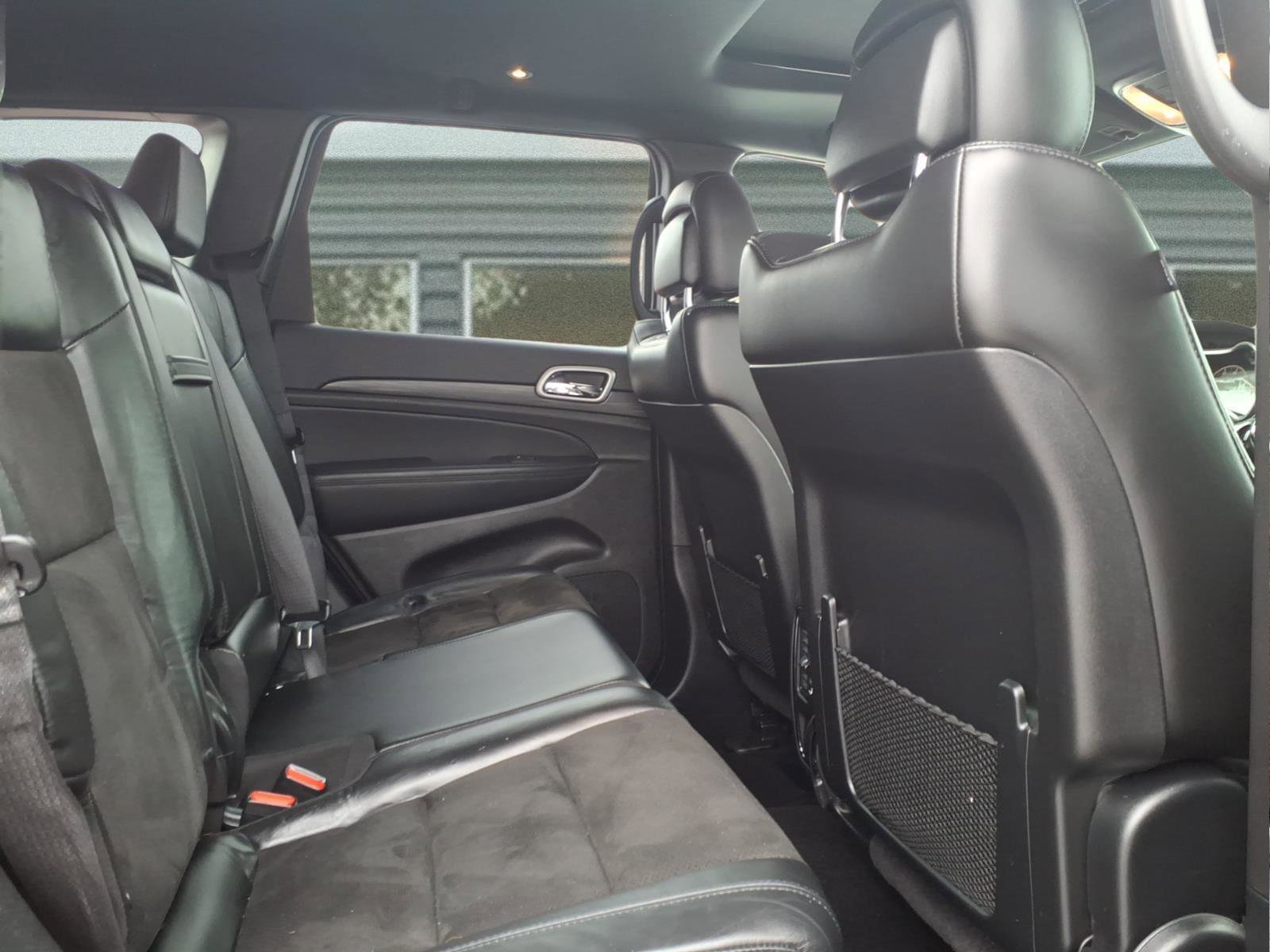 Used 2020 Jeep Grand Cherokee Altitude image 12