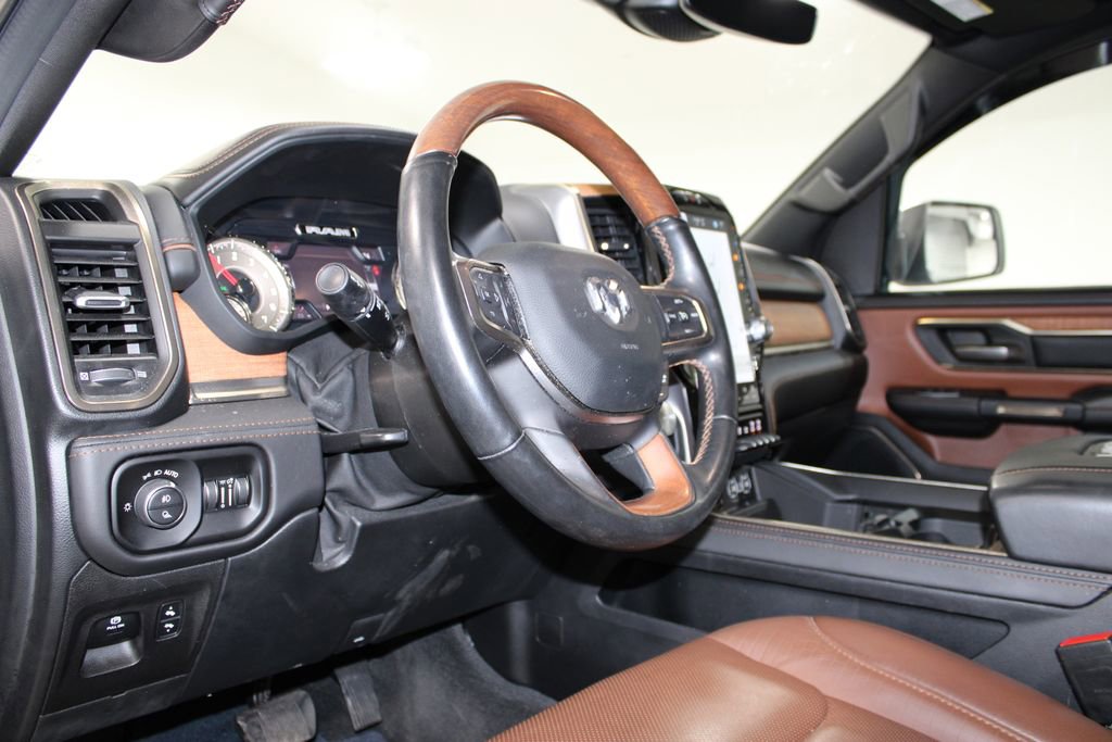 Used 2022 RAM 1500 Limited w/ Body-Colour Bumper Group image 19