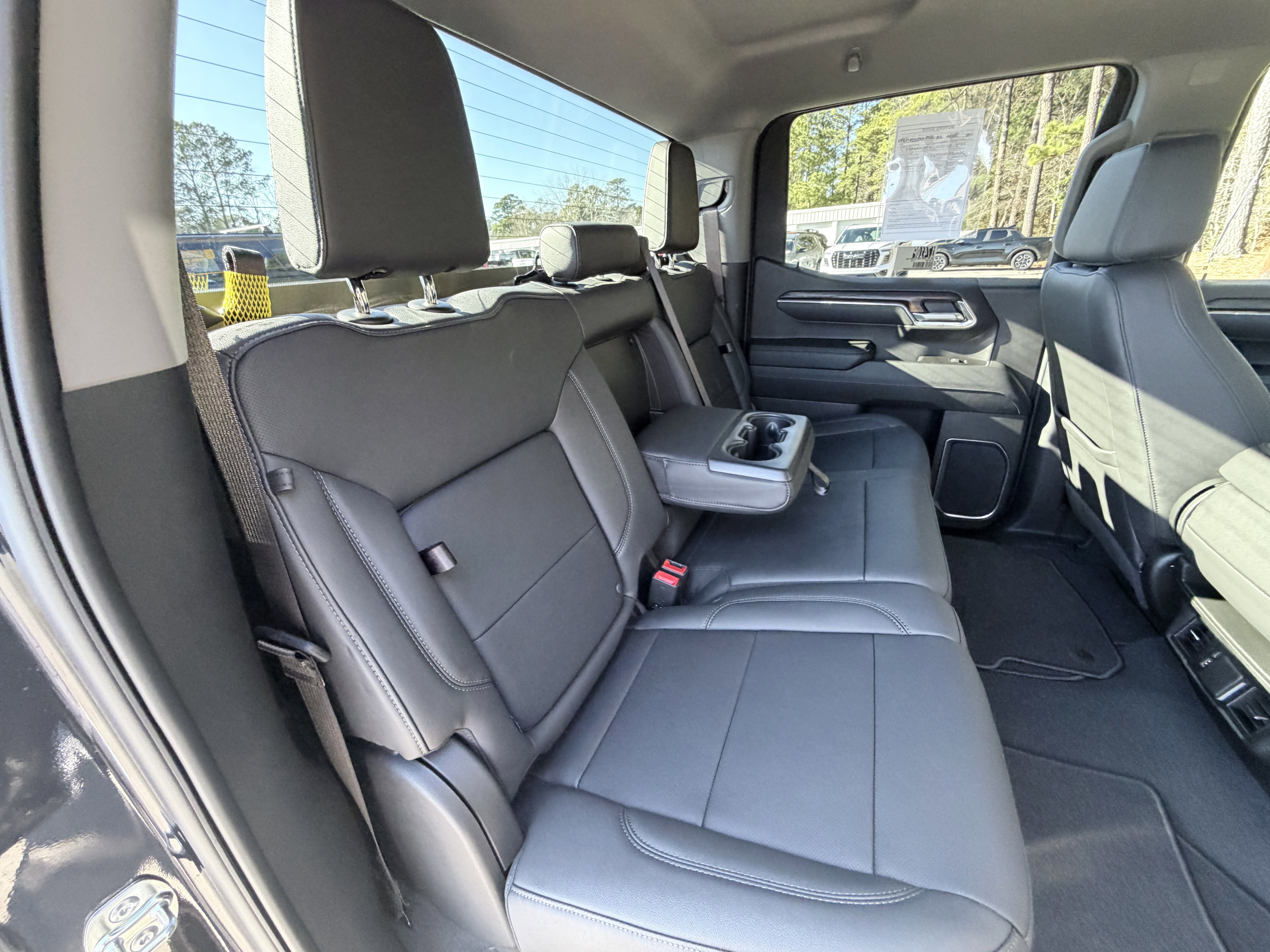 Used 2025 GMC Sierra 1500 SLT image 19