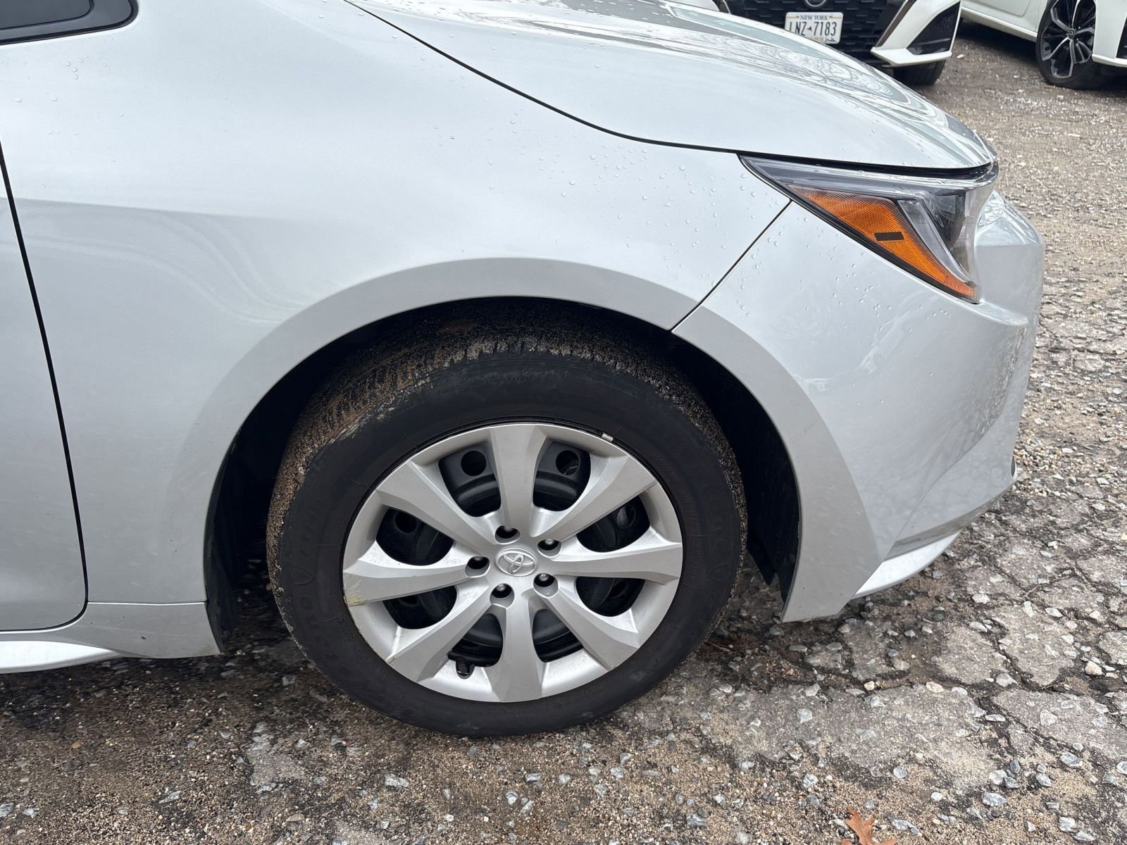 Used 2025 Toyota Corolla LE image 7