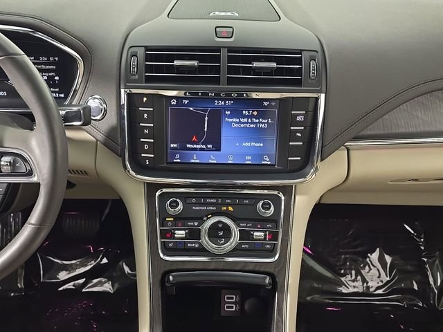 Used 2020 Lincoln Continental AWD w/ Premium Package image 19
