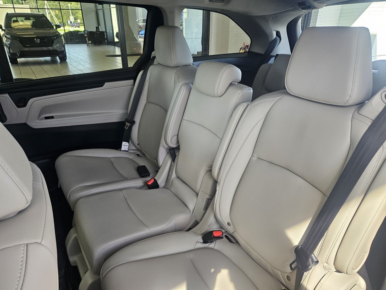 New 2027 Honda Odyssey EX-L image 9