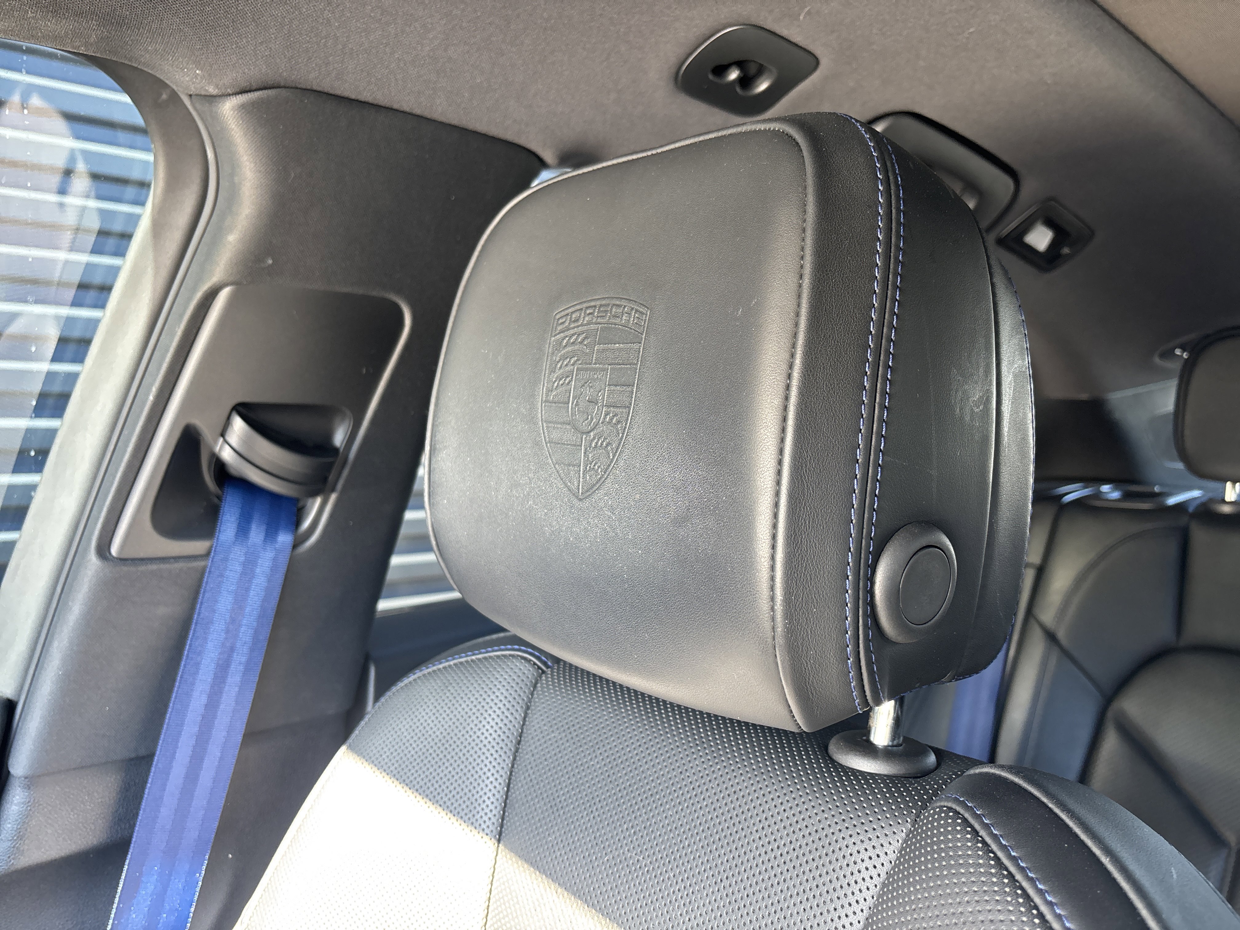 Certified 2023 Porsche Macan GTS AWD/4WD image 23