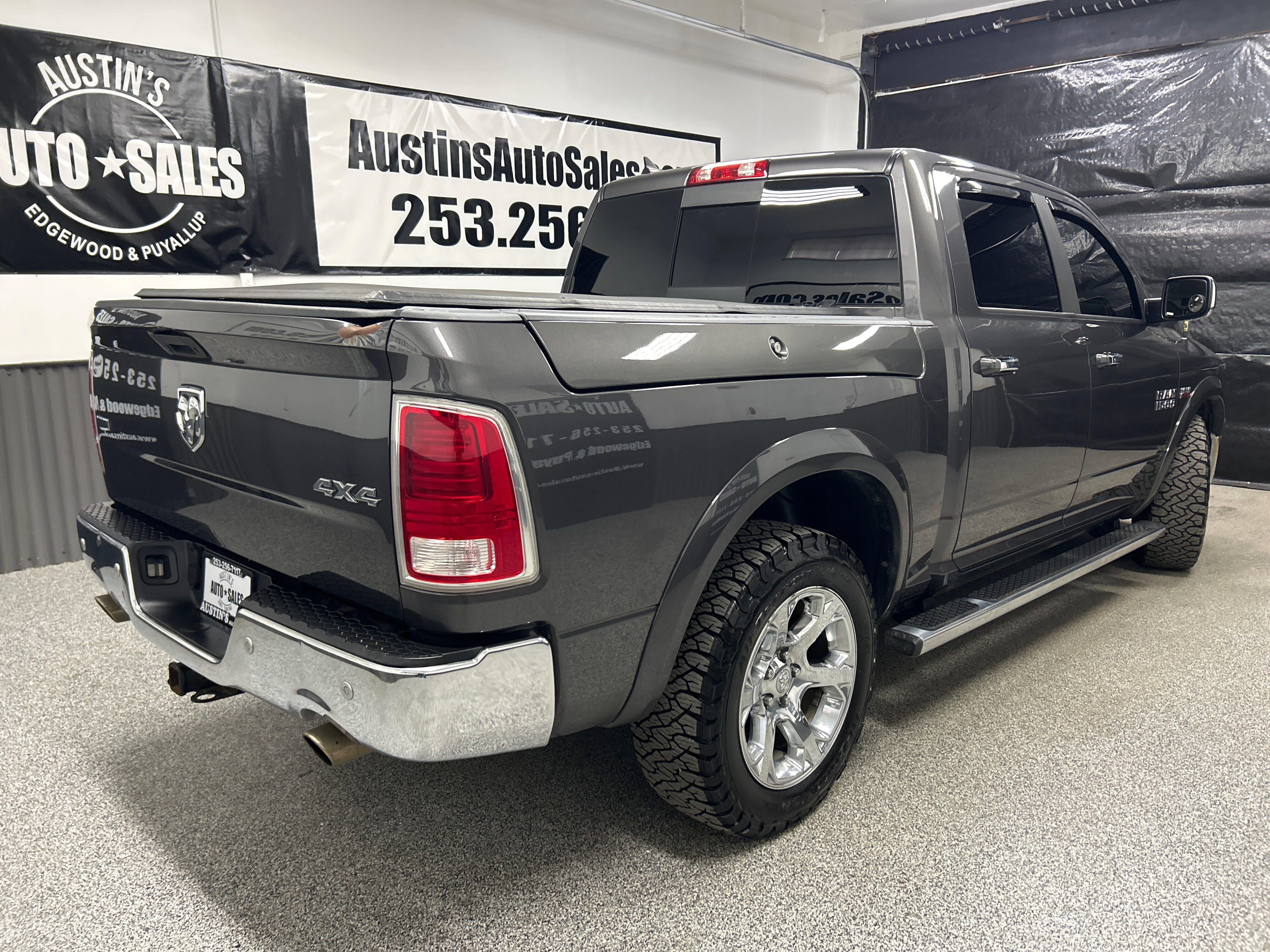 Used 2015 RAM 1500 Laramie w/ Convenience Group AWD/4WD image 6