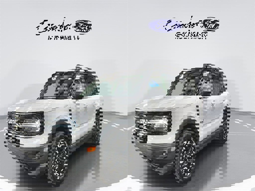 Used 2022 Ford Bronco Sport Outer Banks image 4