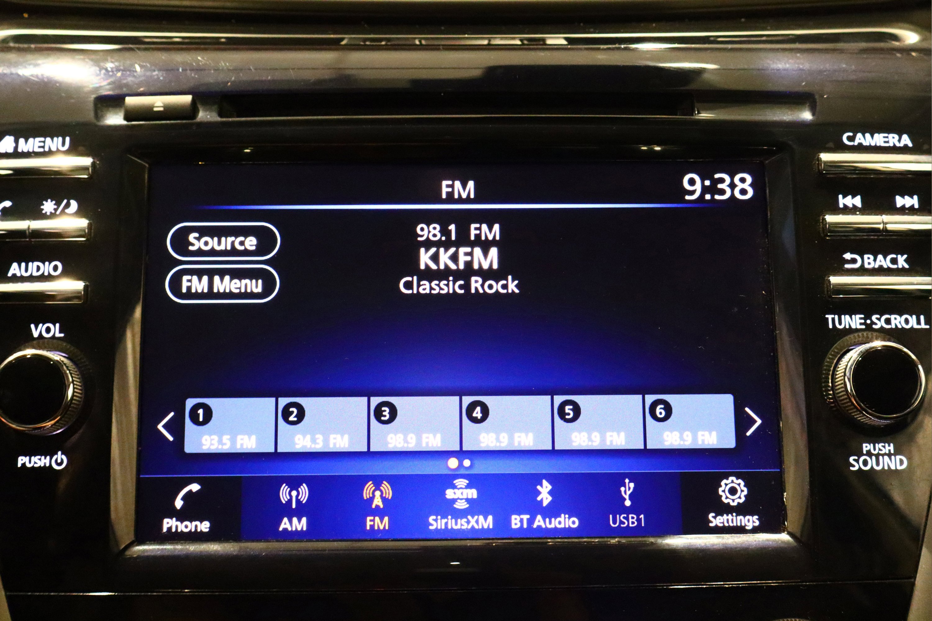 Used 2023 Nissan Murano SV image 31