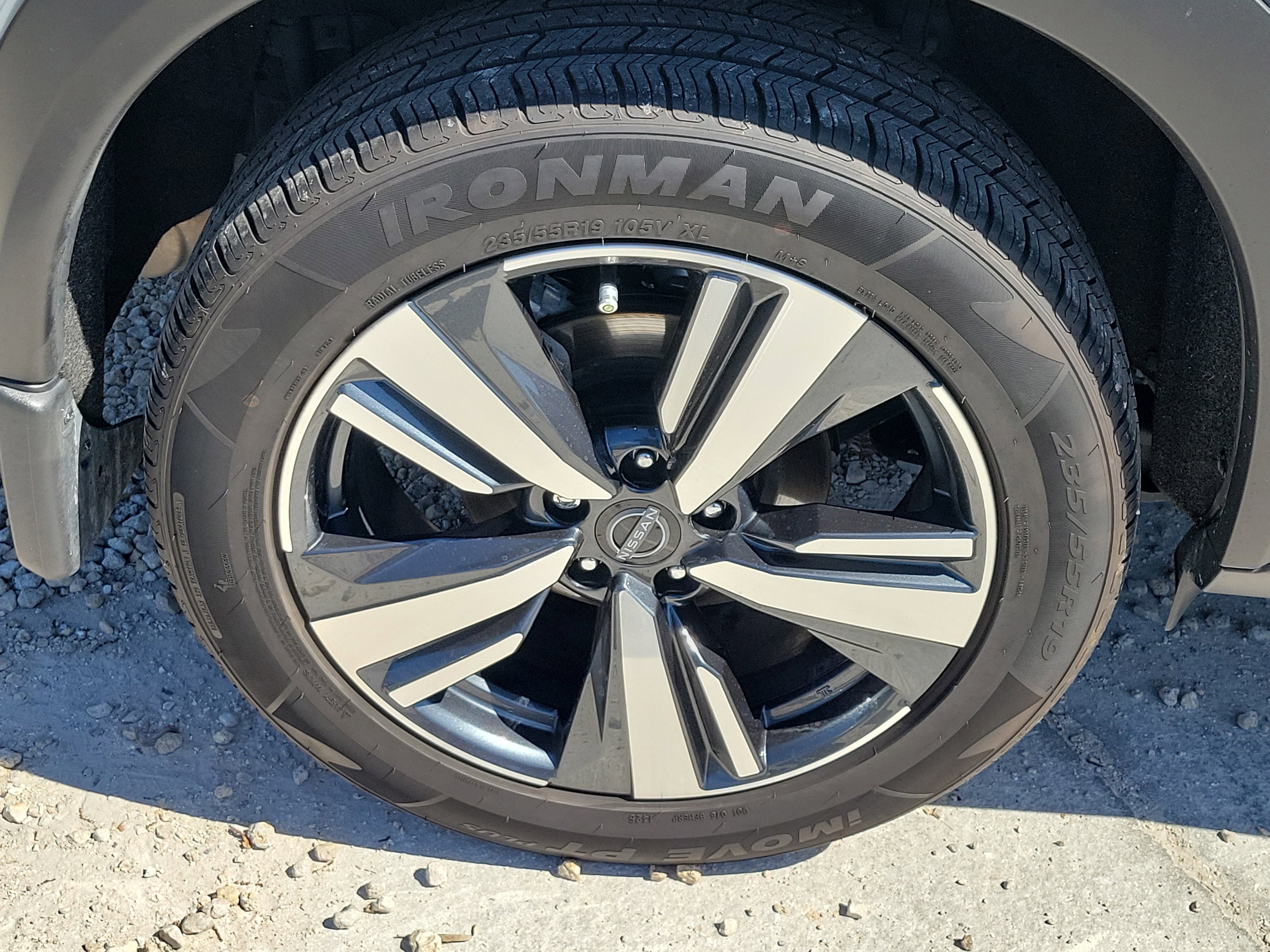 Used 2022 Nissan Rogue Platinum w/ Head-Up Display Package image 10