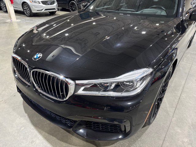 Used 2016 BMW 750i RWD image 31