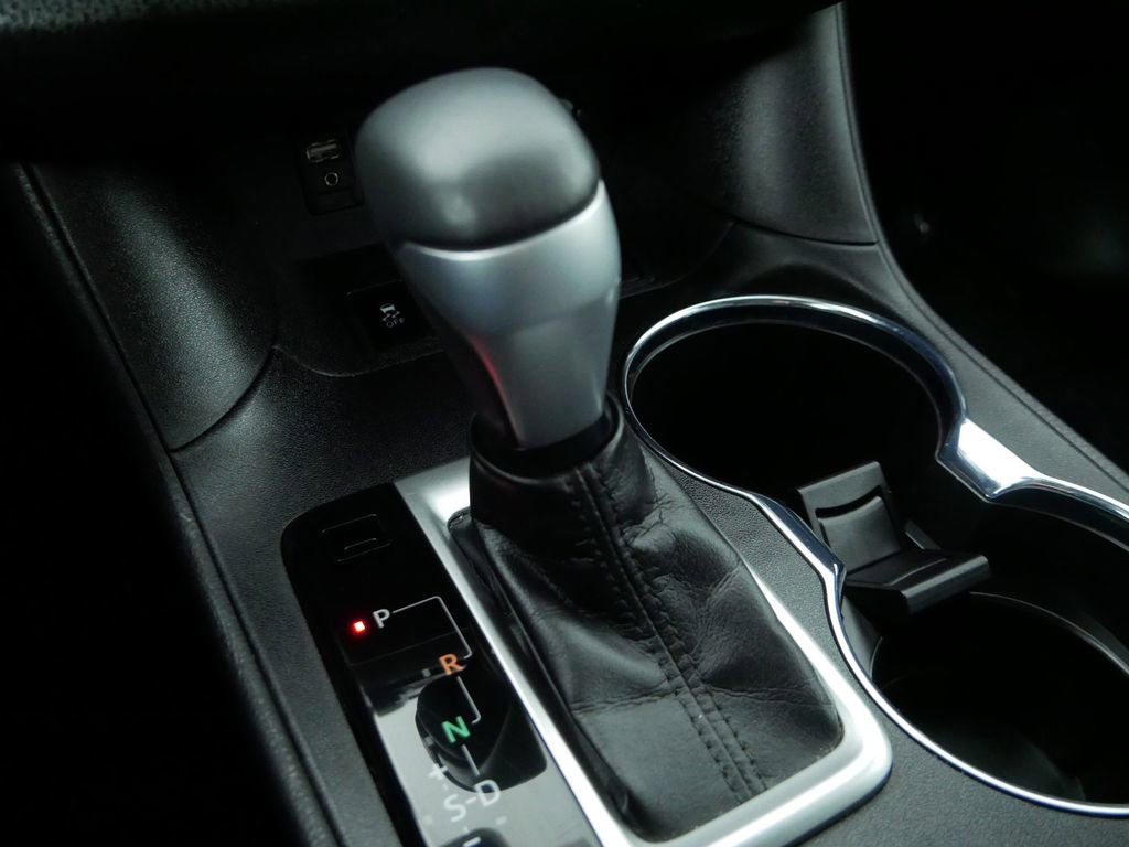 Used 2018 Toyota Highlander XLE image 29