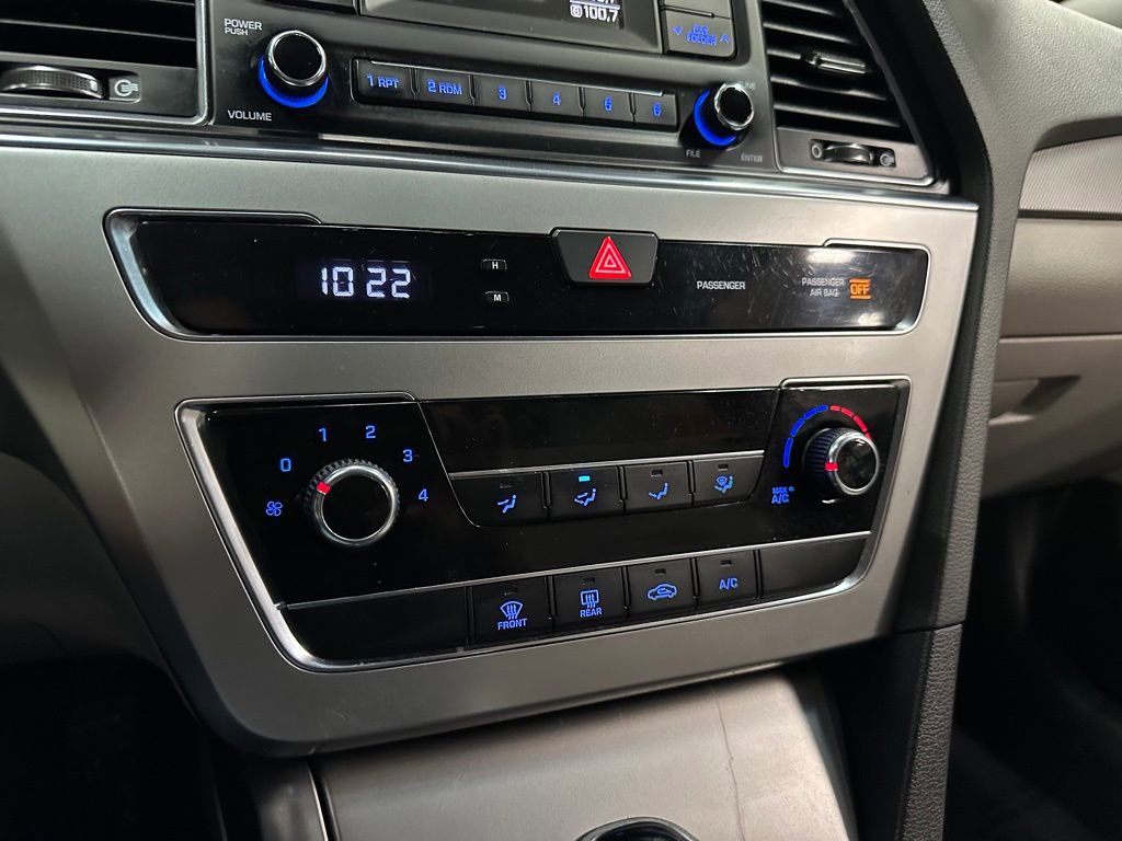 Used 2017 Hyundai Sonata SE image 21