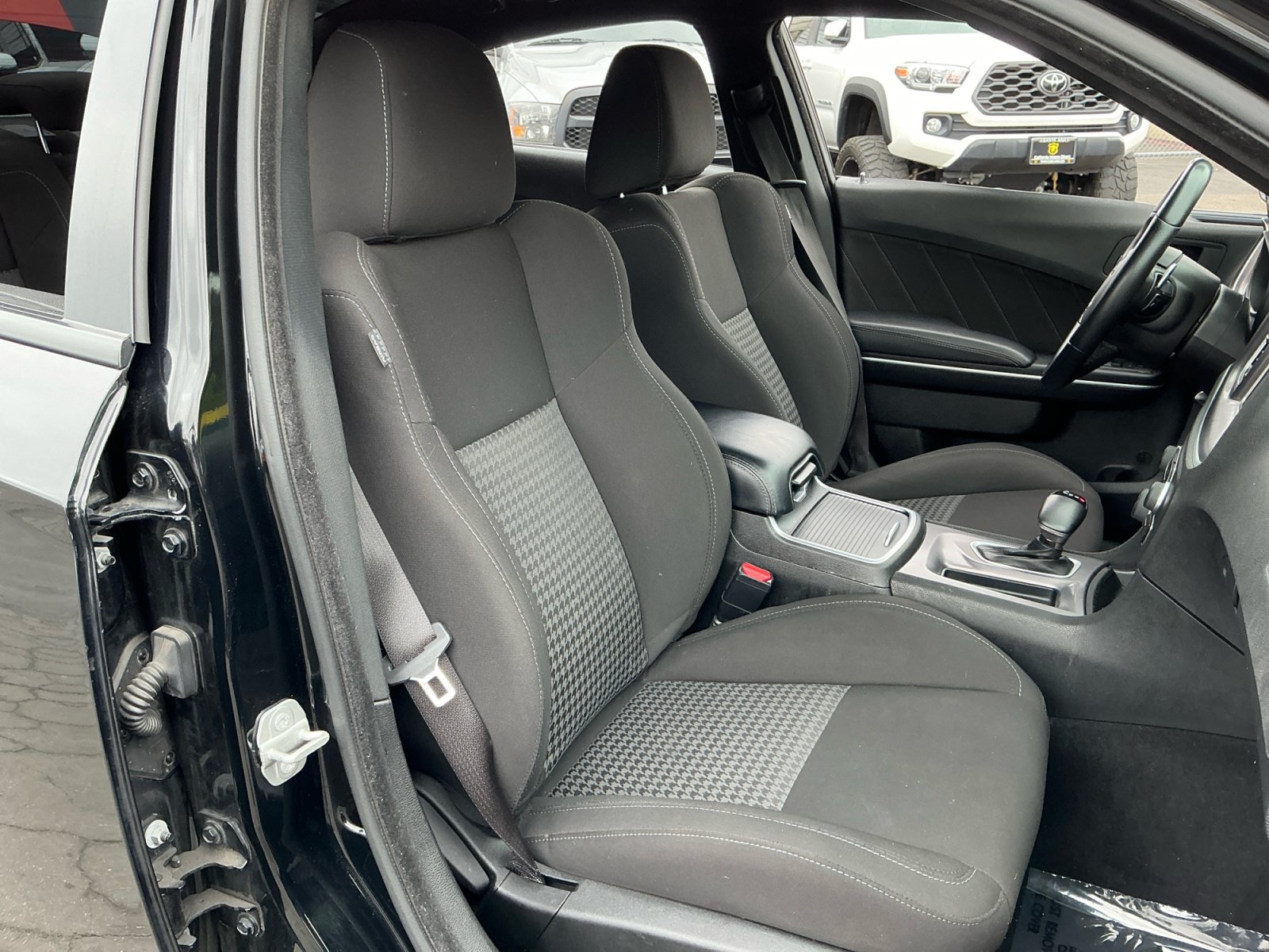 Used 2022 Dodge Charger GT RWD image 21