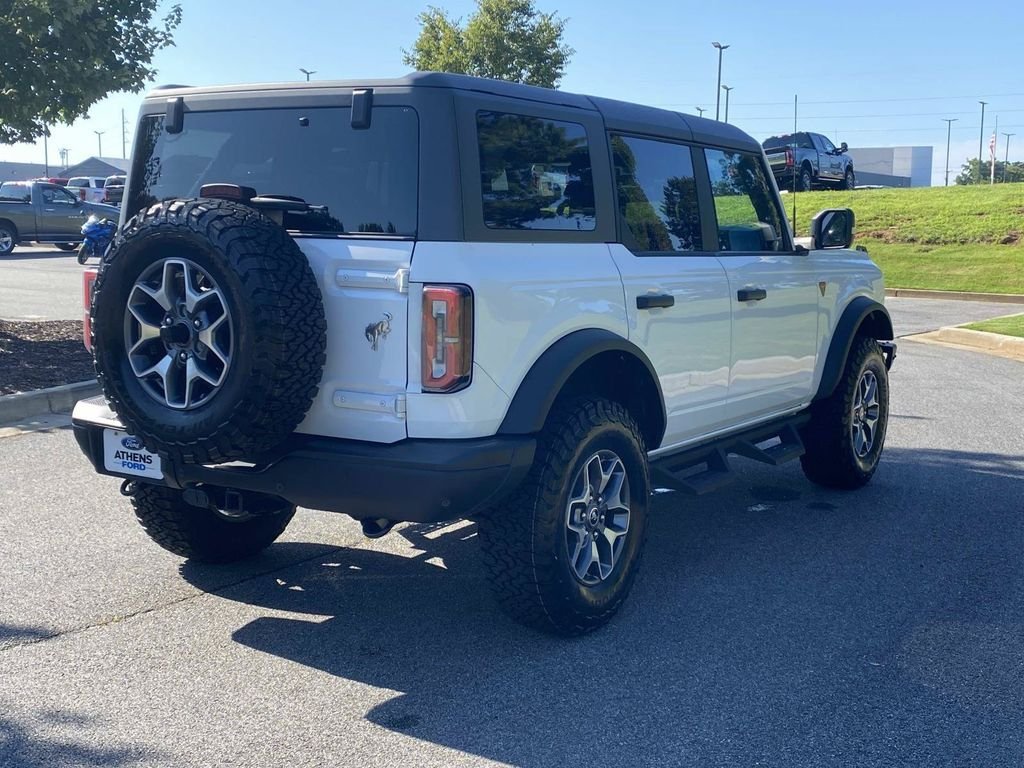 Used 2024 Ford Bronco Badlands AWD/4WD image 3
