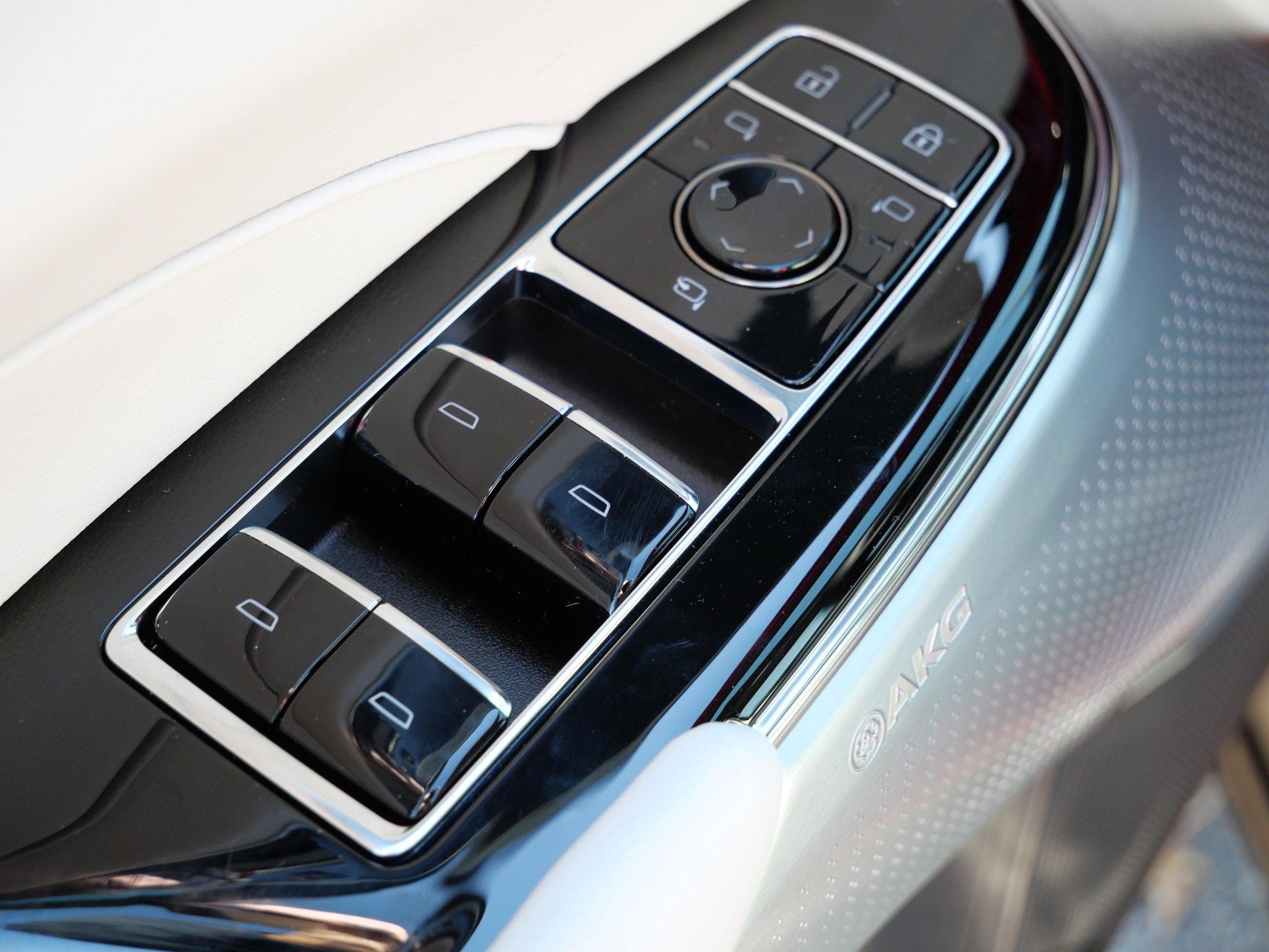 New 2026 Cadillac Lyriq Premium Sport image 18