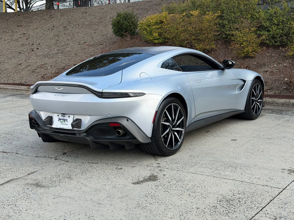 Used 2020 Aston Martin V8 Vantage Coupe image 14