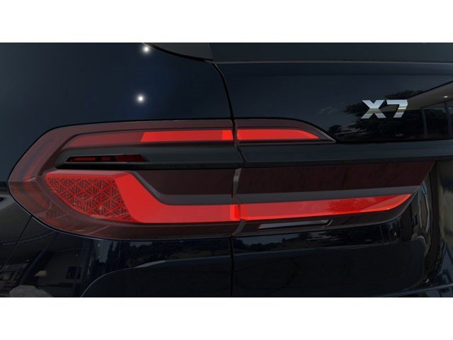 New 2026 BMW X7 M60i image 8