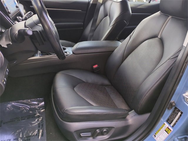 Used 2023 Toyota Camry XSE image 19